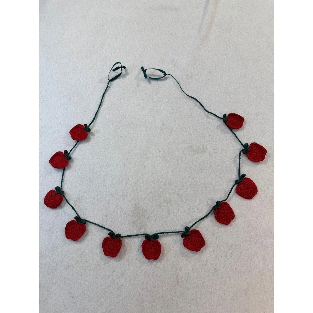 Handmade Crochet Apple Garland Red Green Fruit Fall teacher Decor 46 Inch 4927